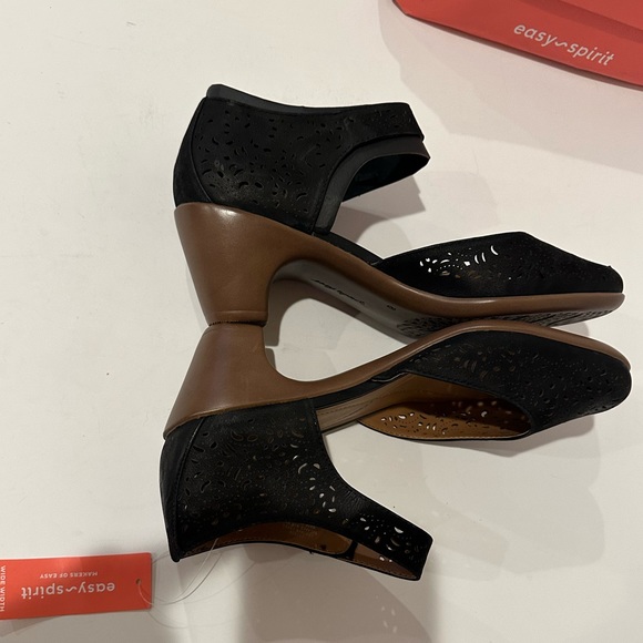 Women’s Shoes, Easy Spirit Cindie Sandals, Sz 8 - Picture 4 of 4